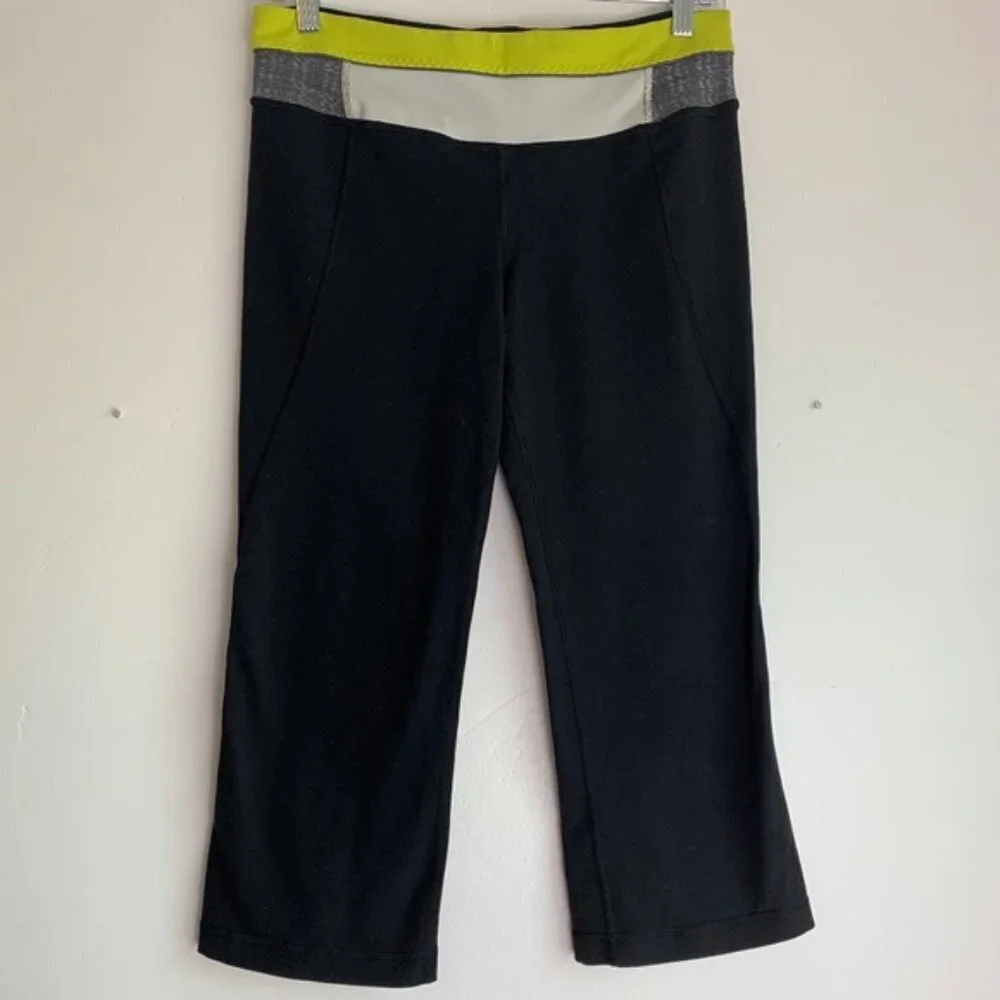 LULULEMON Black & Quilt Gather & Crow Cropped Leggings